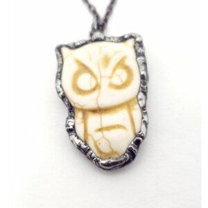 Howlite crystal Necklace